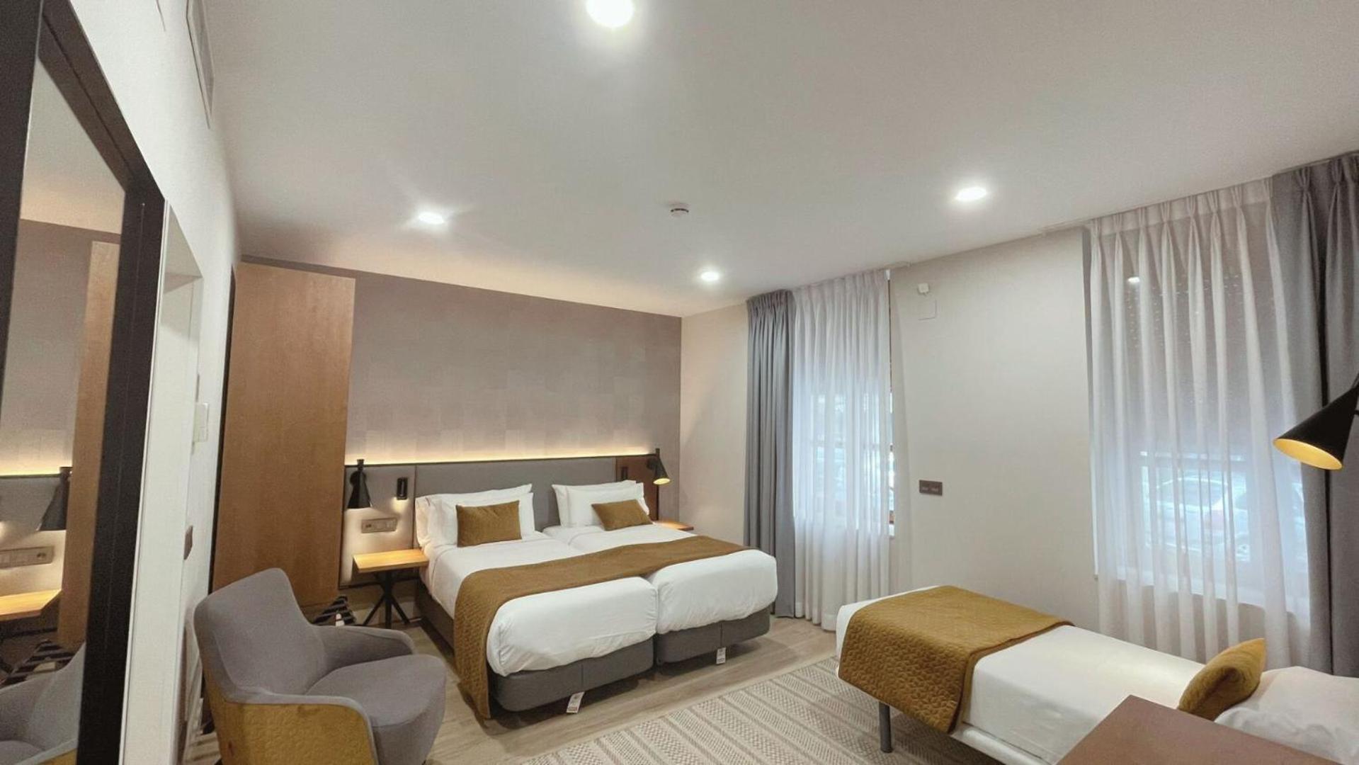 Prisma Suites Salamanca Buitenkant foto